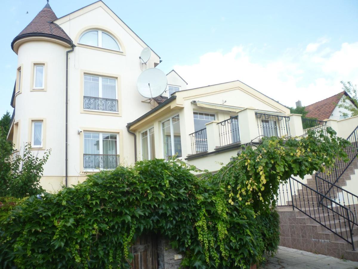 Vila Pri Kupeloch Bojnice Ngoại thất bức ảnh